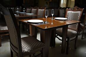 Yaffle Inn Boutique Hotel