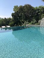 Mougins Luxury Retreats