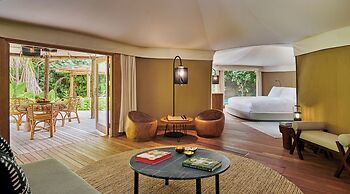 Sirru Fen Fushi Private Lagoon Resort