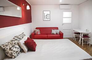 Colorful Sea View Apartments