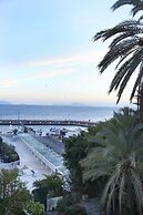 Colorful Sea View Apartments