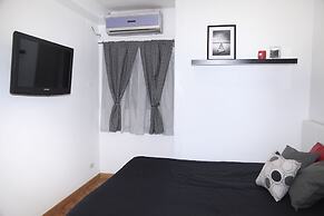 Colorful Sea View Apartments