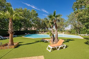 Marina Hotel Club