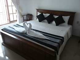 Heavens Door Guest Inn