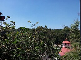 Heavens Door Guest Inn