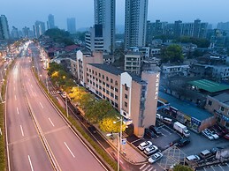 Kaiserdom Changsha West Bus Terminal
