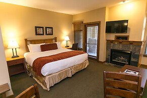 Spacious Unit Mountain Getaway with Firepace by RedAwning - Save 20% o