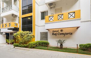 Hotel Raj Comforts - Golf View