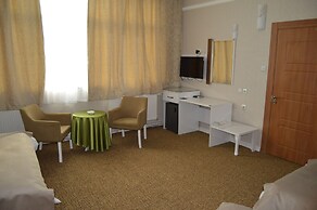 Vadi-i Leman Hotel