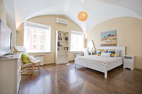 Emperoom Millionnaya