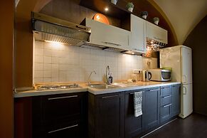 Emperoom Millionnaya