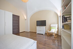 Emperoom Millionnaya