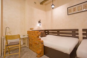 Emperoom Millionnaya