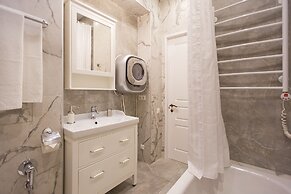 Emperoom Millionnaya