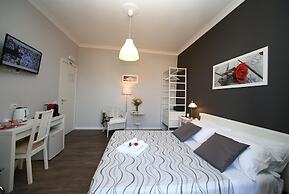 A 2 Passi dai Musei Guest House