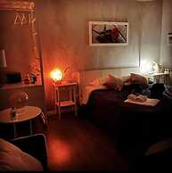 A 2 Passi dai Musei Guest House