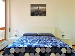 Bright Apartments Desenzano - Cavour Lake View 1