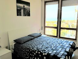 Bright Apartments Desenzano - Cavour Lake View 1