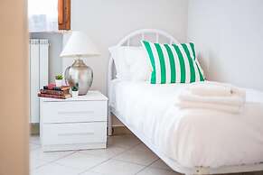 Bright Apartments Sirmione -Sorgente Pool 1