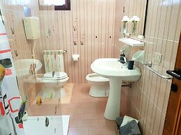 Bright Apartments Sirmione -Sorgente Pool 1