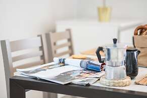 Bright Apartments Sirmione -Sorgente Pool 1