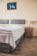 Cybulskiego Guest Rooms