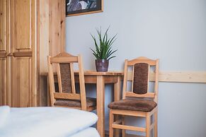 Cybulskiego Guest Rooms