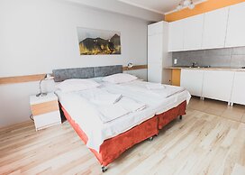 Cybulskiego Guest Rooms