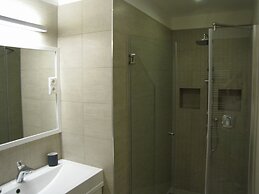 Empire of Liberty Apartment