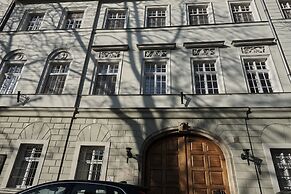 Károlyi Garden Apartment