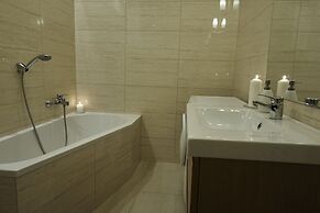 Károlyi Garden Apartment