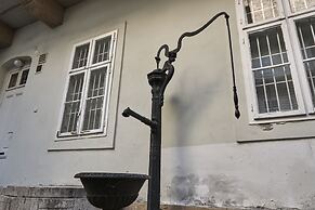 Károlyi Garden Apartment