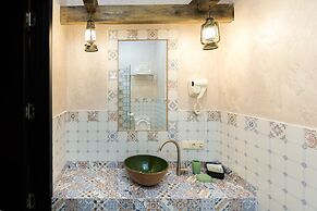 Old Side Boutique Hotel