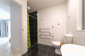 Ted's Cottage near Little Oneroa Beach