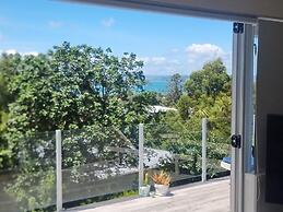 Tiri Cottage - Seaviews in Oneroa