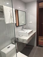 Central Halong Hotel