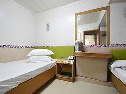 Hong Kong Astronaut's Hotel