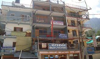Hotel Tashila - Manali