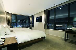 Masan Almond Hotel