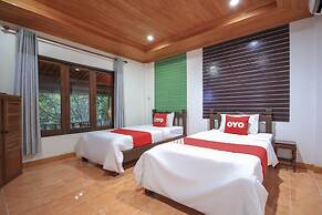 OYO 75353 Loy Chalet Resort