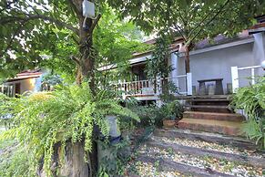 OYO 75353 Loy Chalet Resort