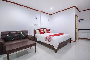 OYO 75353 Loy Chalet Resort