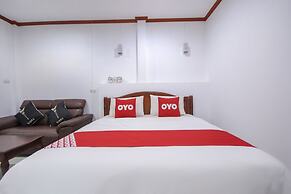 OYO 75353 Loy Chalet Resort