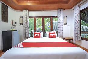 OYO 75353 Loy Chalet Resort