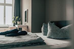 Luga Homes – Stadthaus