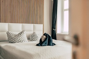 Luga Homes – Stadthaus