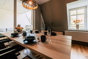 Luga Homes – Stadthaus