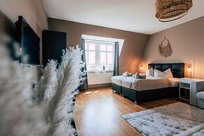 Luga Homes – Stadthaus