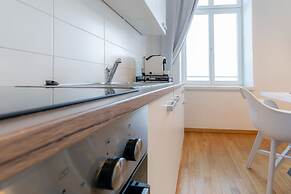 Luga Homes – Stadthaus