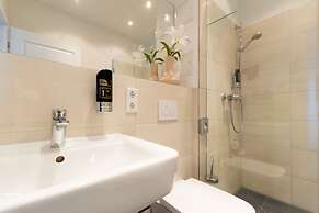 Luga Homes – Stadthaus